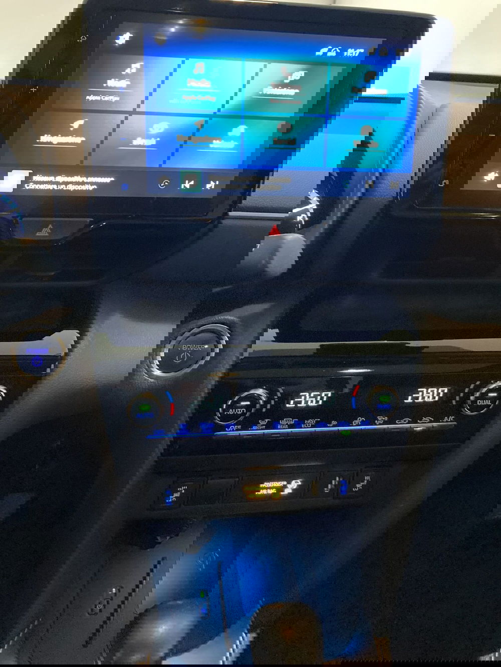 Toyota Yaris Cross usata a Barletta-Andria-Trani (14)