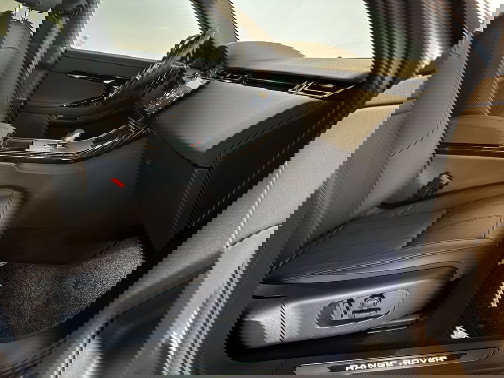 Land Rover Range Rover Evoque nuova a Alessandria (3)