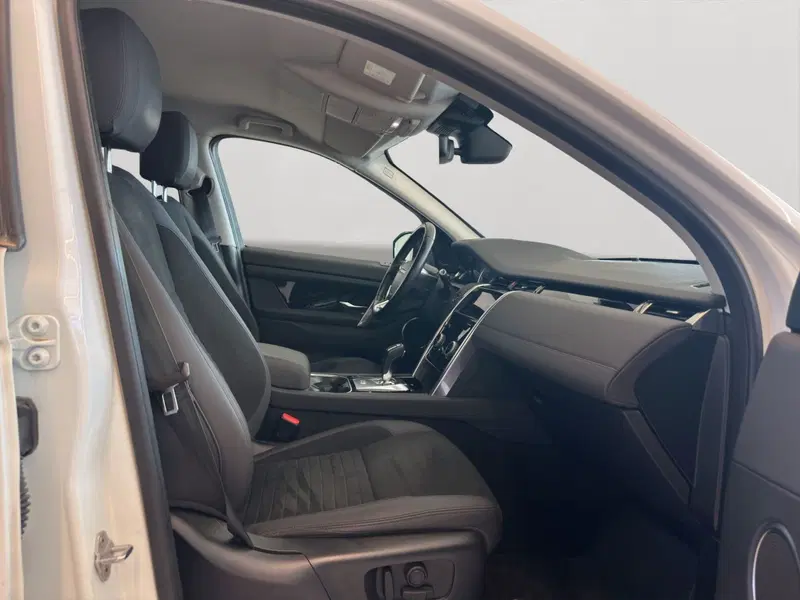 Land Rover Discovery Sport usata a Latina (3)