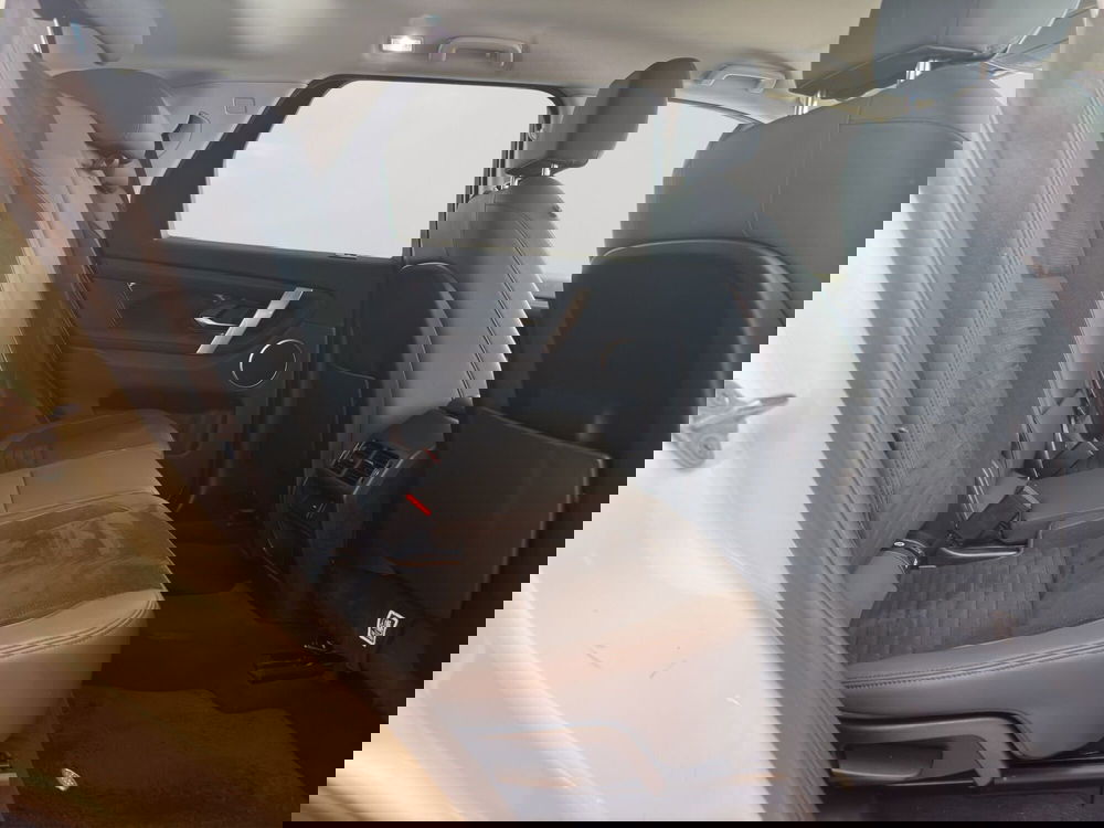 Land Rover Discovery Sport usata a Latina (5)