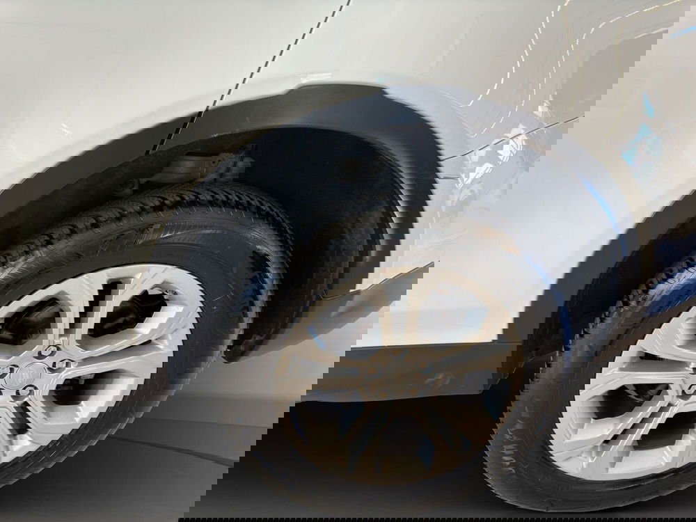 Land Rover Discovery Sport usata a Latina (9)