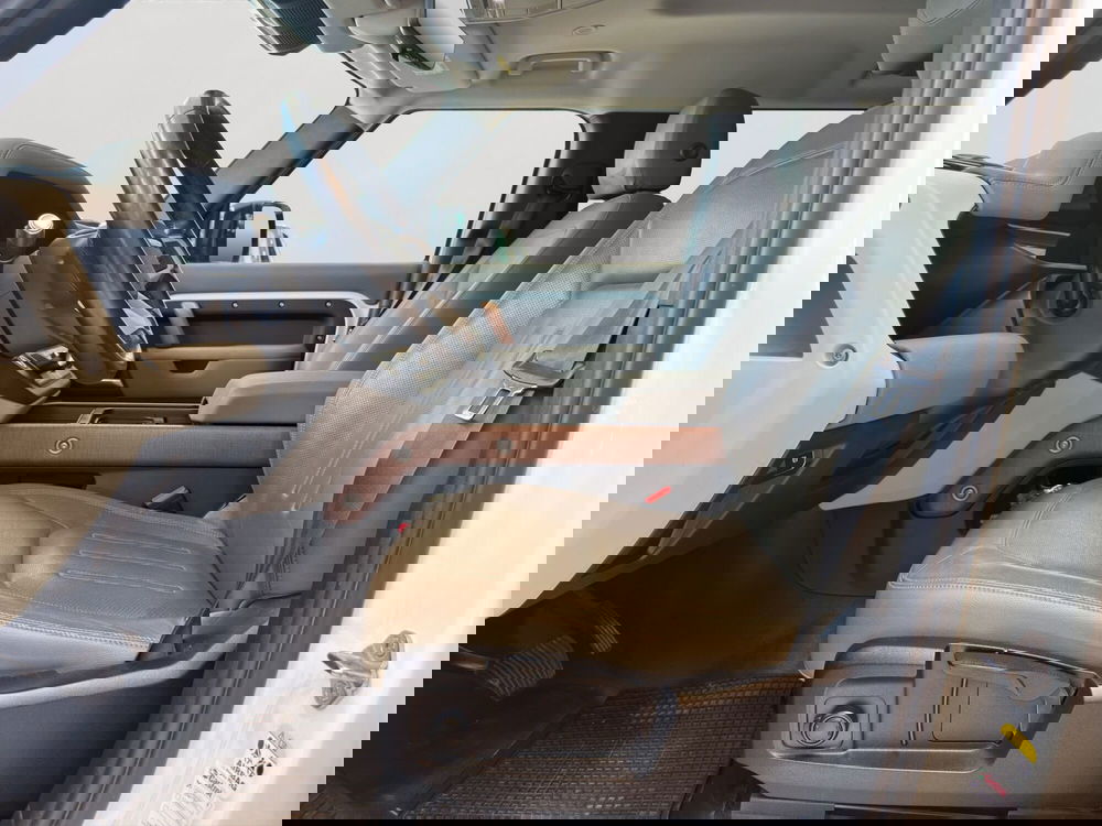 Land Rover Defender usata a Latina (11)