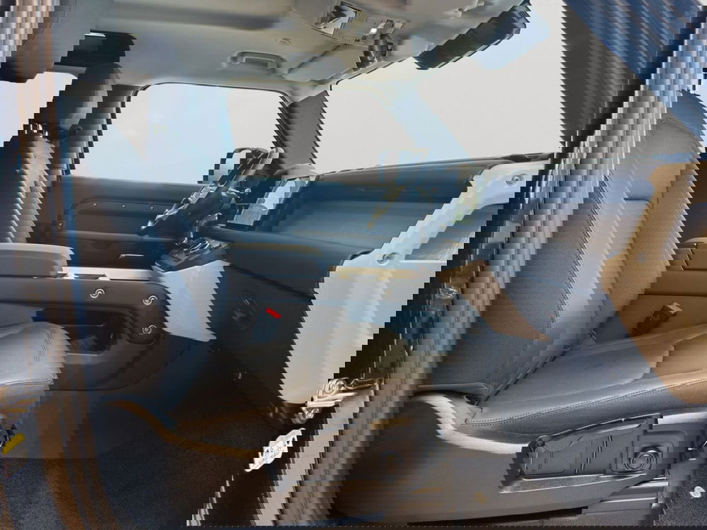 Land Rover Defender usata a Latina (3)