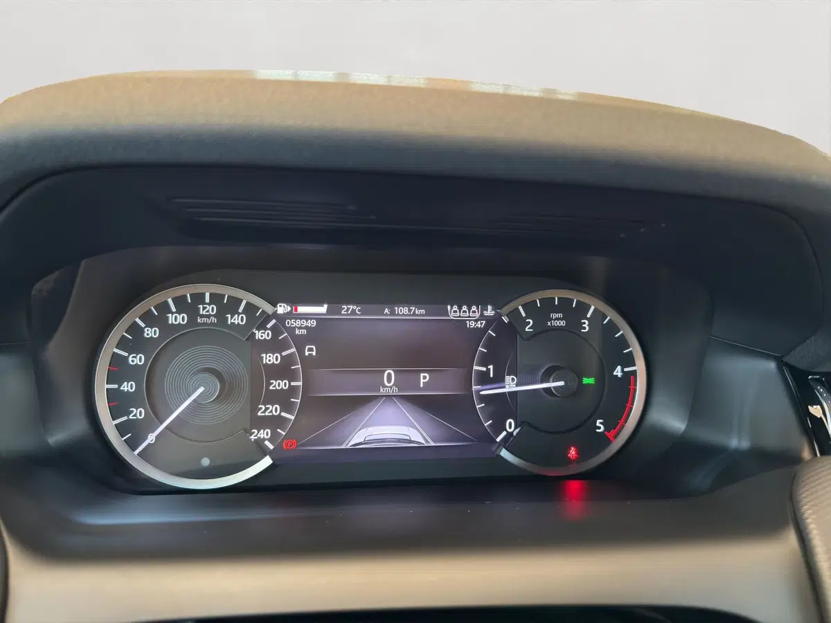 Land Rover Discovery Sport usata a Latina (10)
