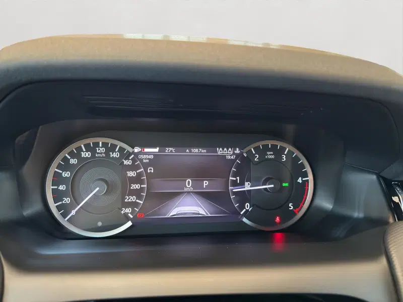 Land Rover Discovery Sport usata a Latina (10)