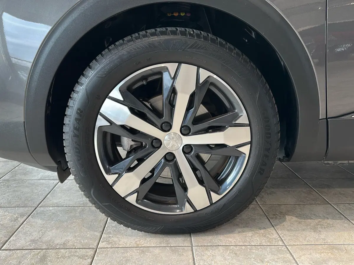 Peugeot 5008 usata a Vicenza (13)