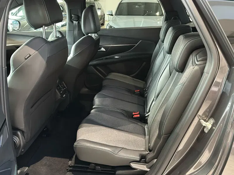 Peugeot 5008 usata a Vicenza (16)