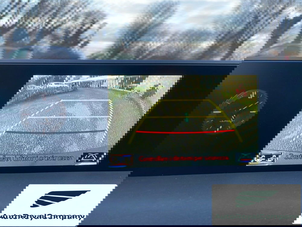 Lexus UX usata a Roma (18)