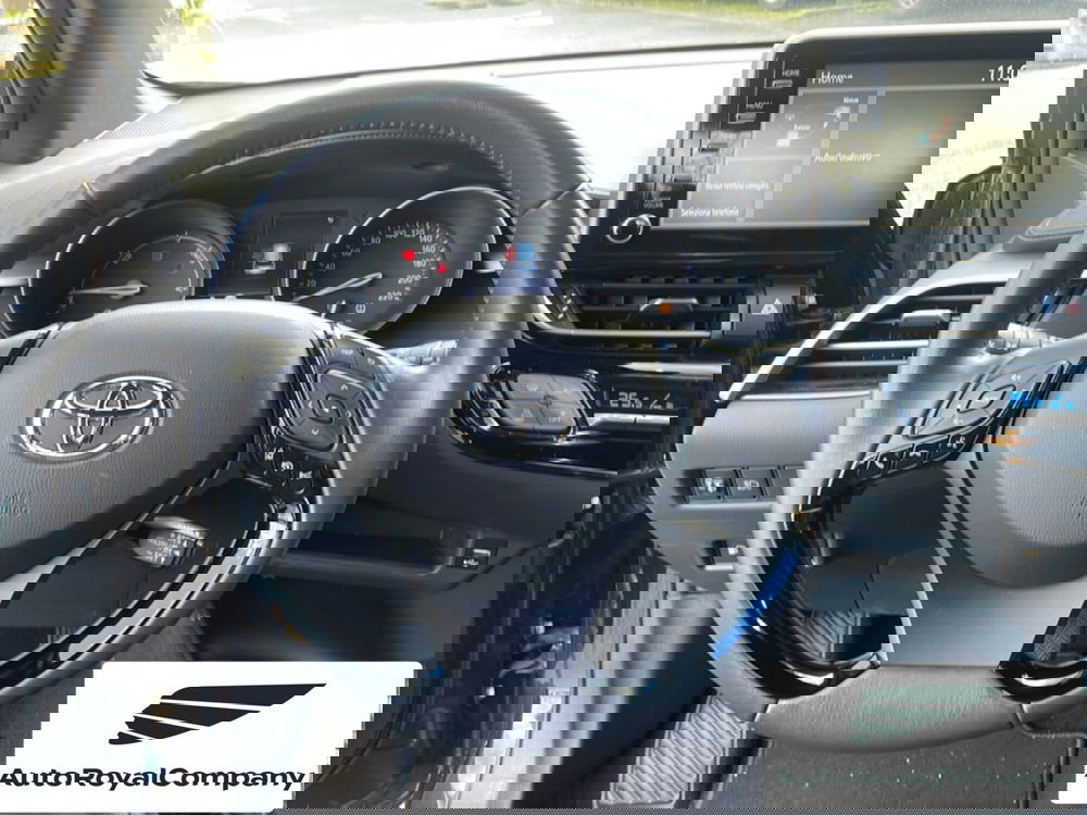 Toyota Toyota C-HR usata a Roma (13)
