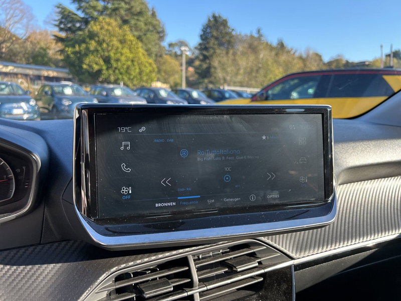 Peugeot 208 usata a Latina (16)