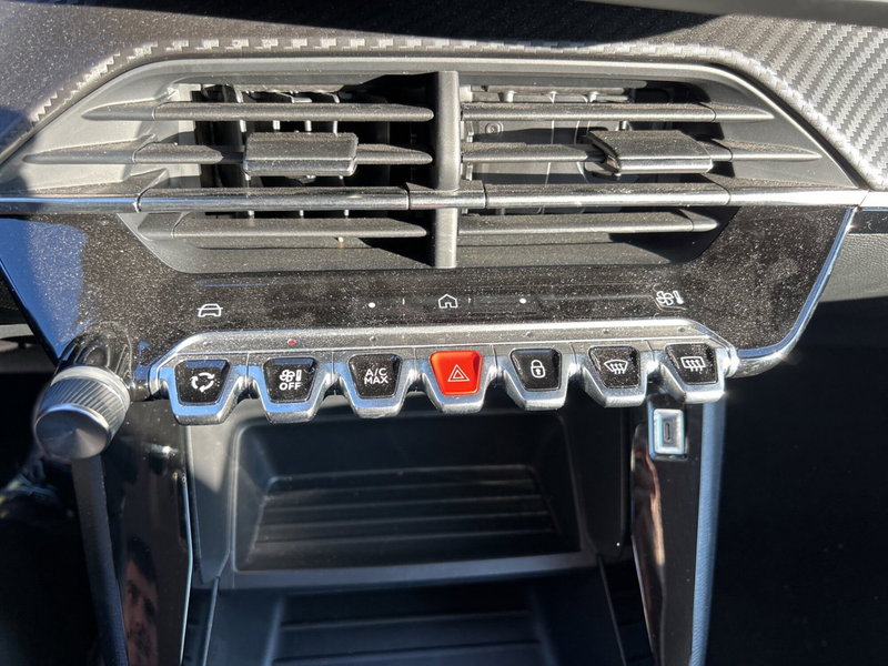 Peugeot 208 usata a Latina (17)