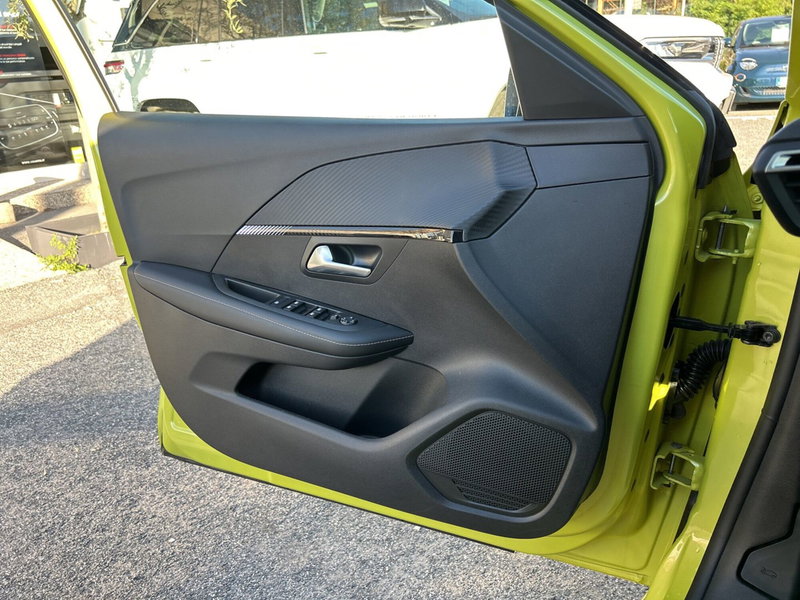 Peugeot 208 usata a Latina (19)