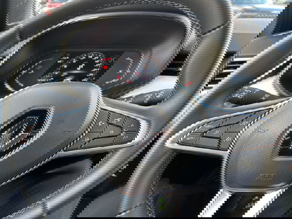 Renault Clio usata a Latina (16)