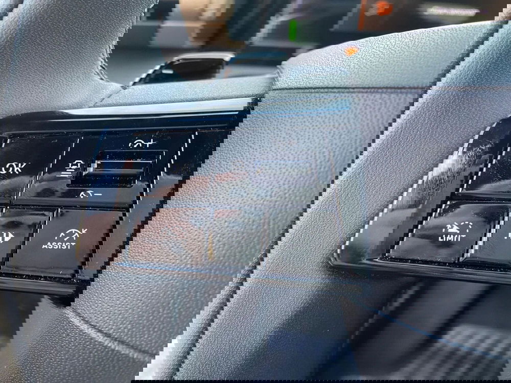 Lancia Ypsilon usata a Milano (13)