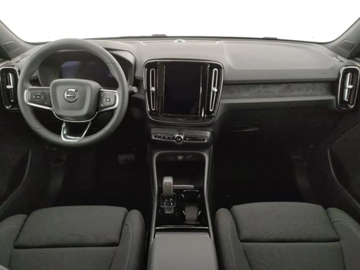 Volvo EC40 nuova a Modena (10)