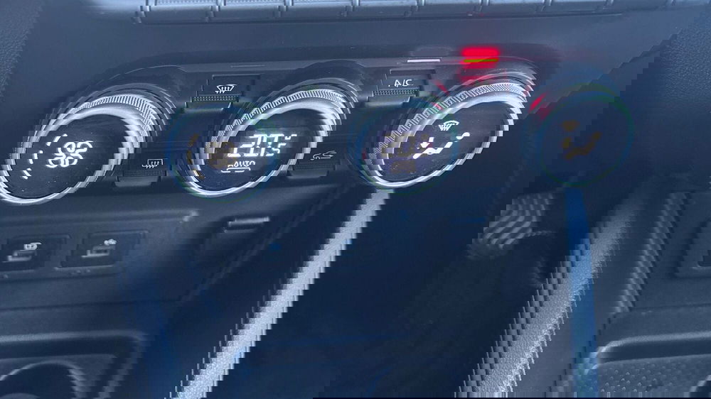 Dacia Duster usata a Padova (13)