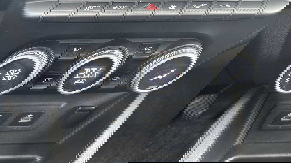 Dacia Duster usata a Padova (13)