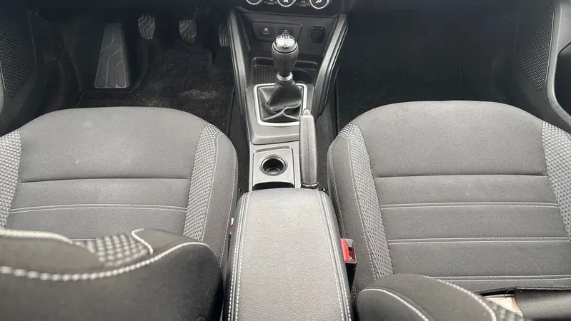 Dacia Duster usata a Padova (18)