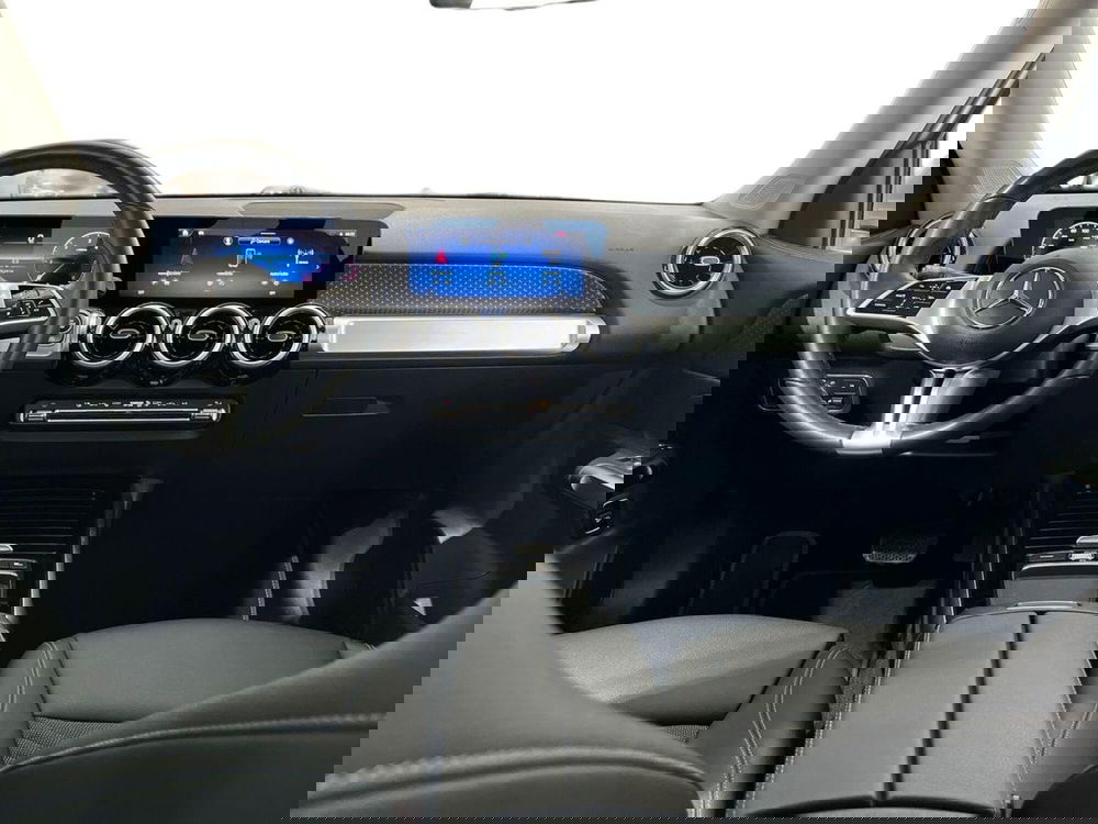 Mercedes-Benz GLB usata a Napoli (11)