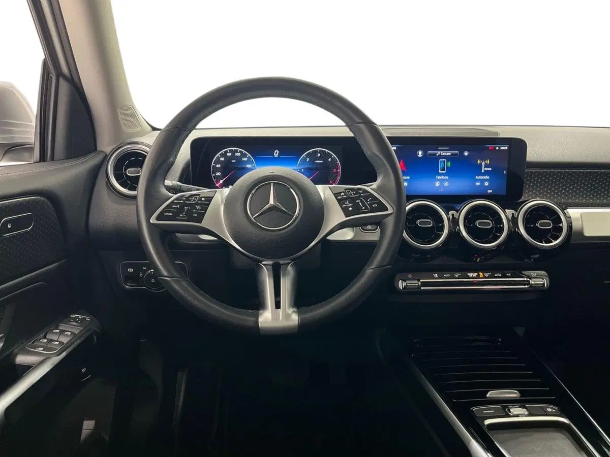 Mercedes-Benz GLB usata a Napoli (13)
