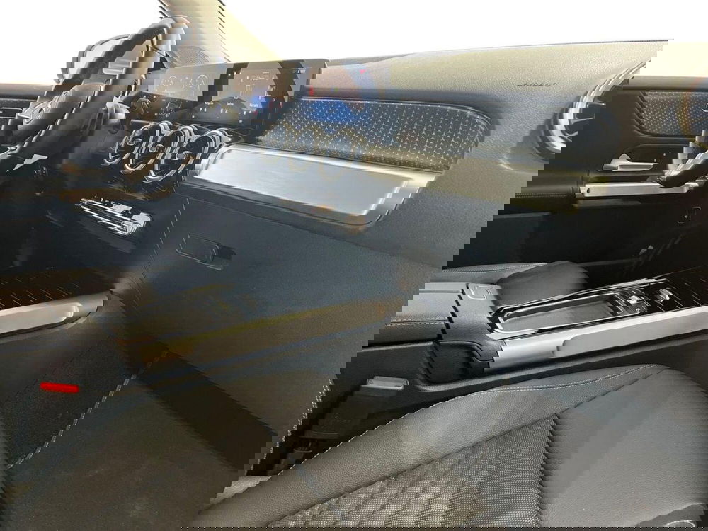 Mercedes-Benz GLB usata a Napoli (16)