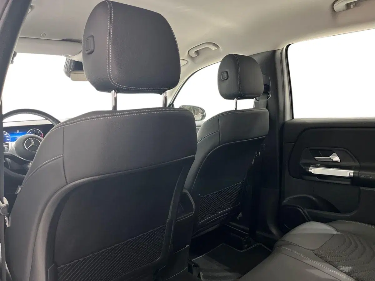Mercedes-Benz GLB usata a Napoli (18)