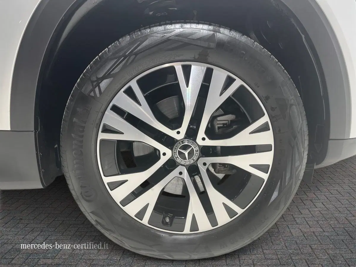 Mercedes-Benz GLB usata a Napoli (8)