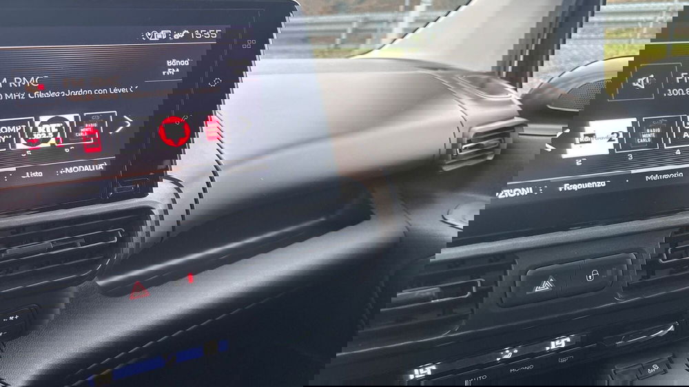 Peugeot Rifter usata a Padova (10)