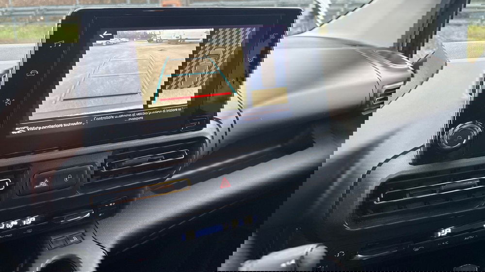 Peugeot Rifter usata a Padova (11)