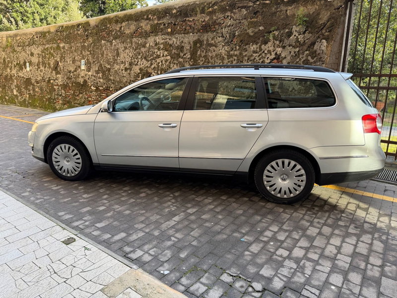 Volkswagen Passat Variant usata a Genova (2)