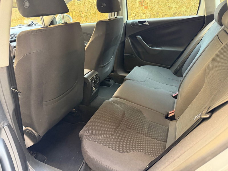 Volkswagen Passat Variant usata a Genova (8)