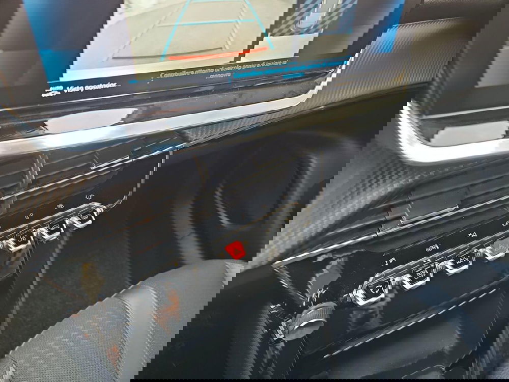 Peugeot 2008 usata a Lecco (18)