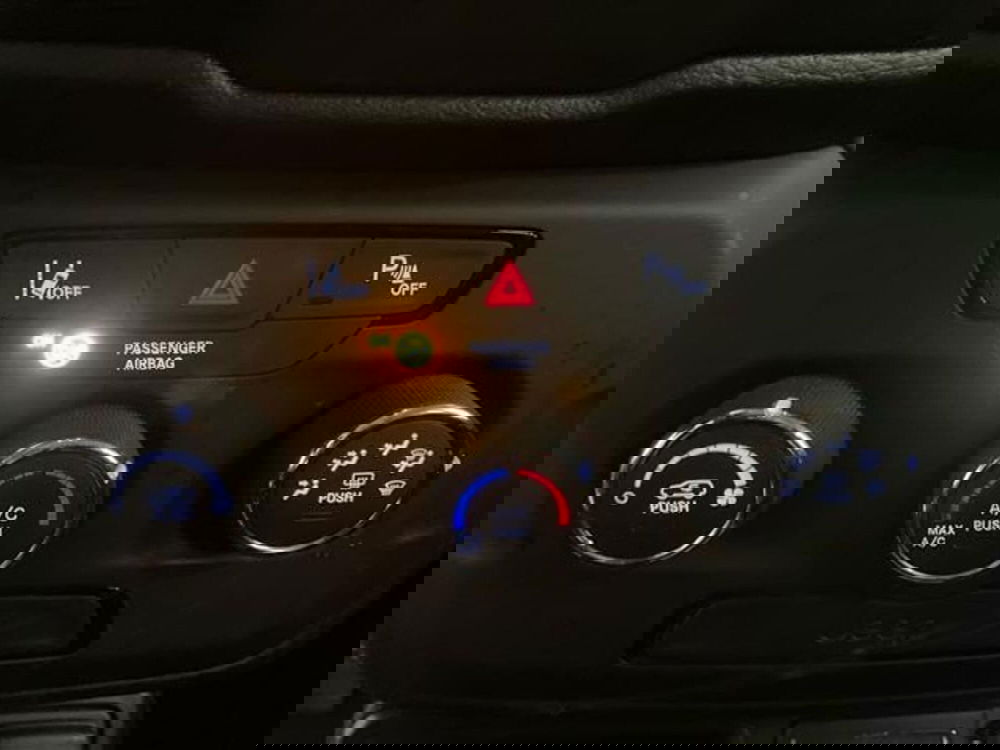 Jeep Renegade usata a Como (19)