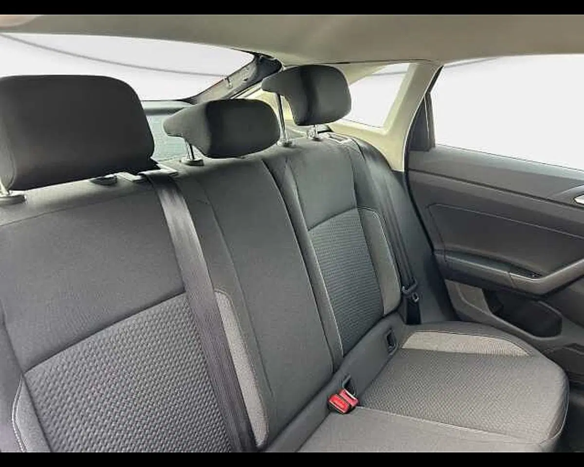 Volkswagen Taigo usata a Roma (9)