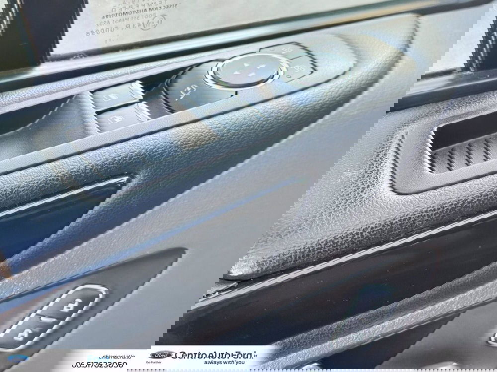 Ford Tourneo Custom usata a Roma (19)