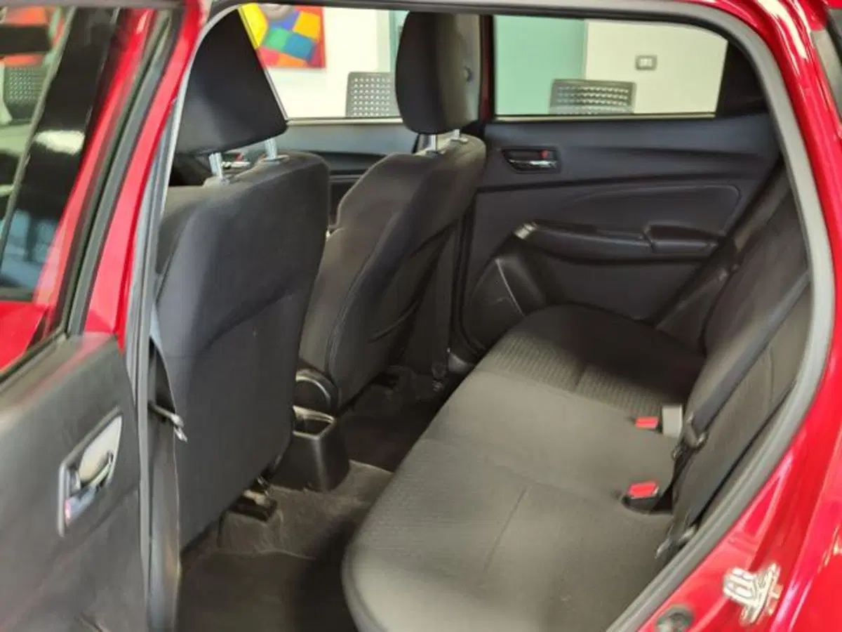 Suzuki Swift usata a Varese (8)