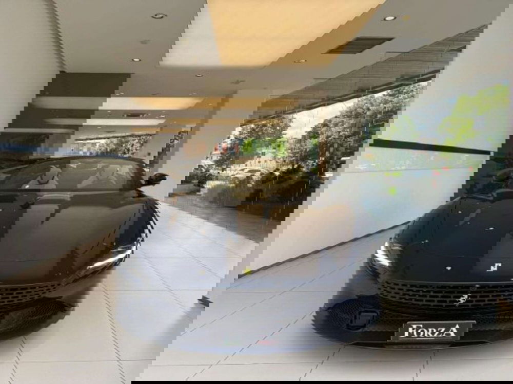 Ferrari Roma Spider usata a Torino (2)