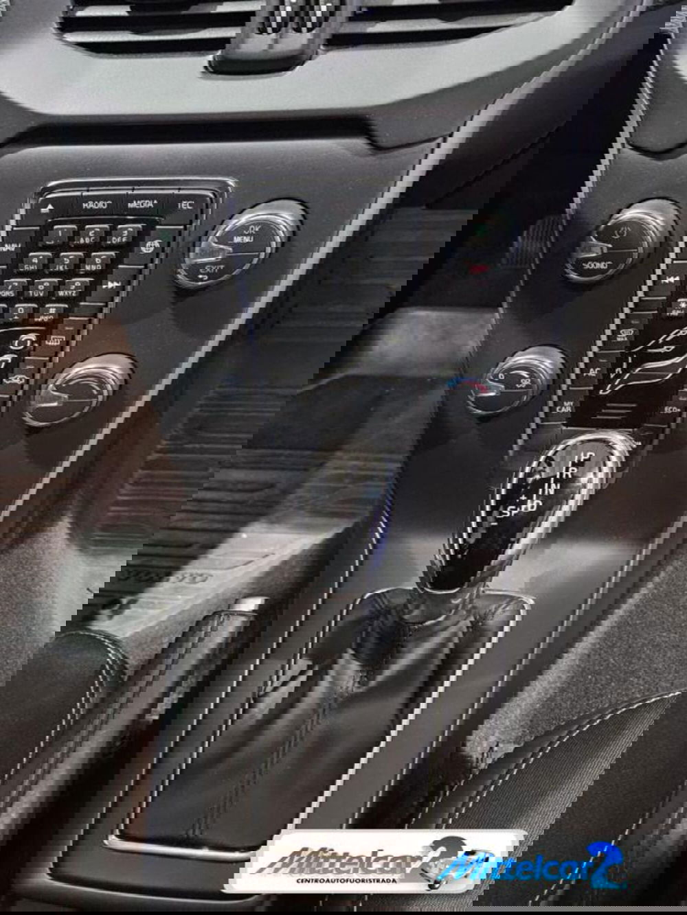 Volvo V40 usata a Udine (12)