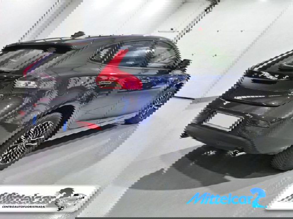 Volvo V40 usata a Udine (4)