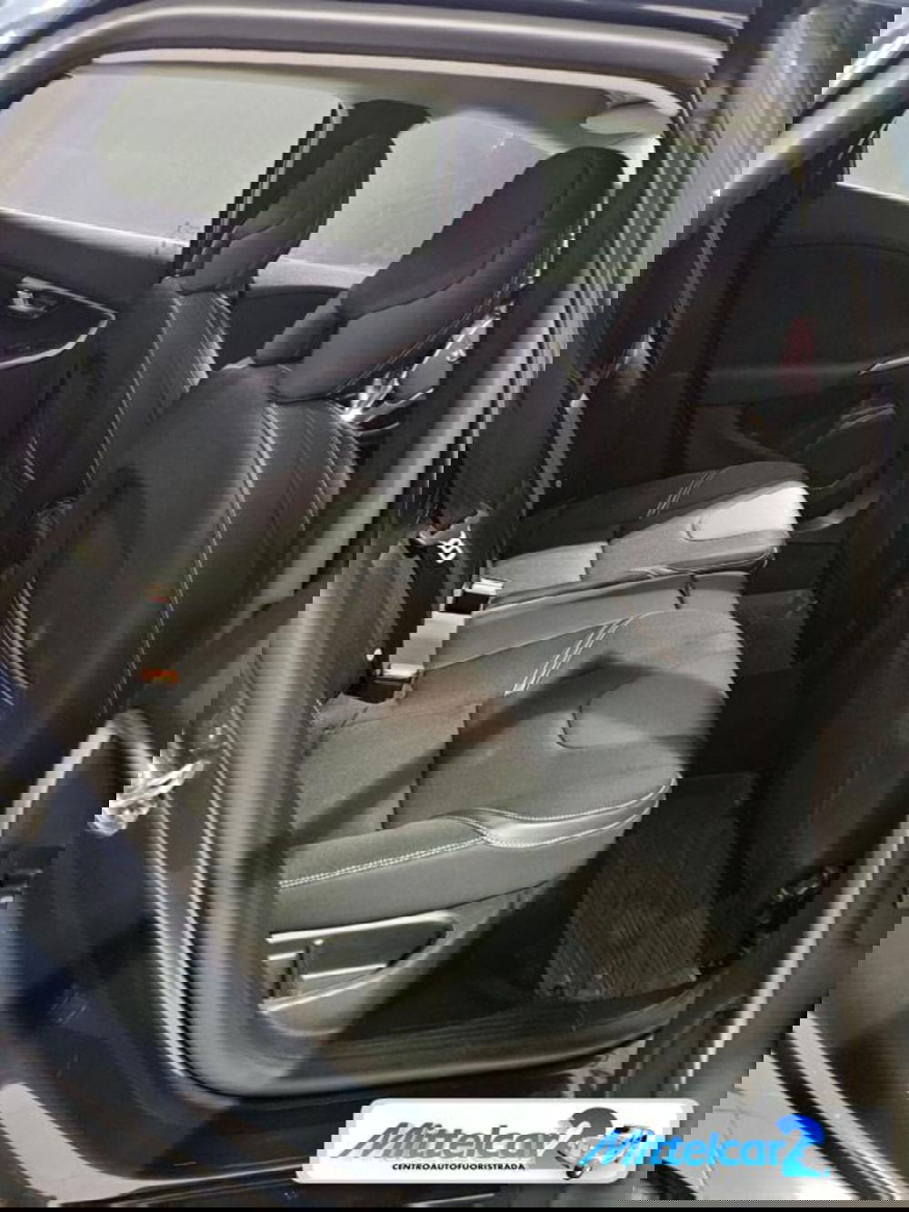 Volvo V40 usata a Udine (8)