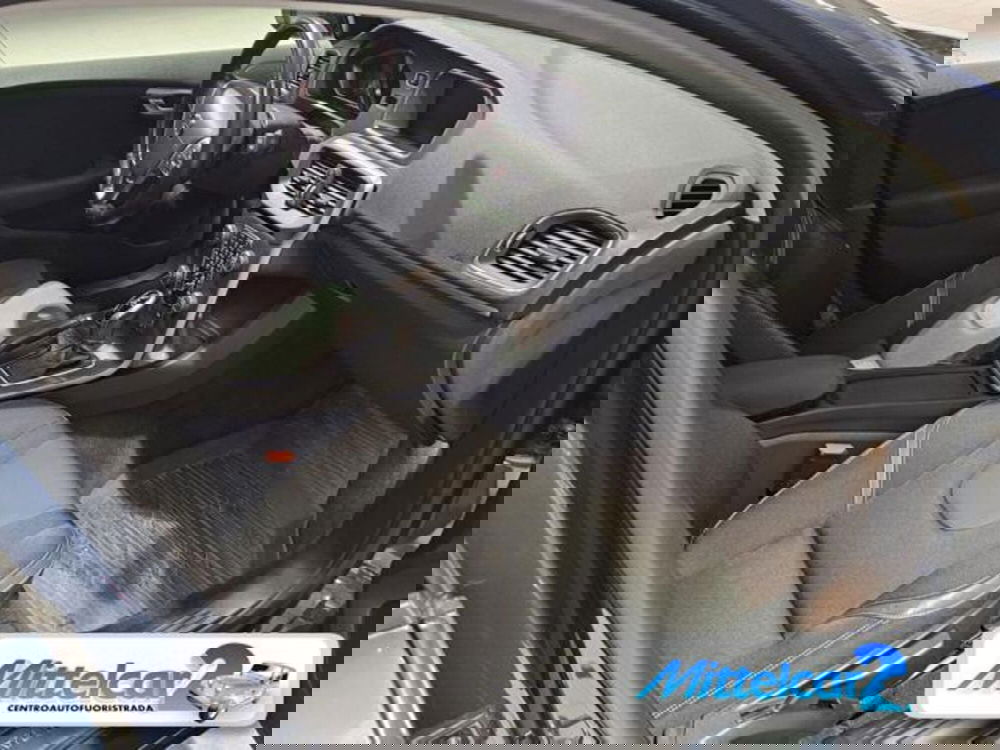 Volvo V40 usata a Udine (9)