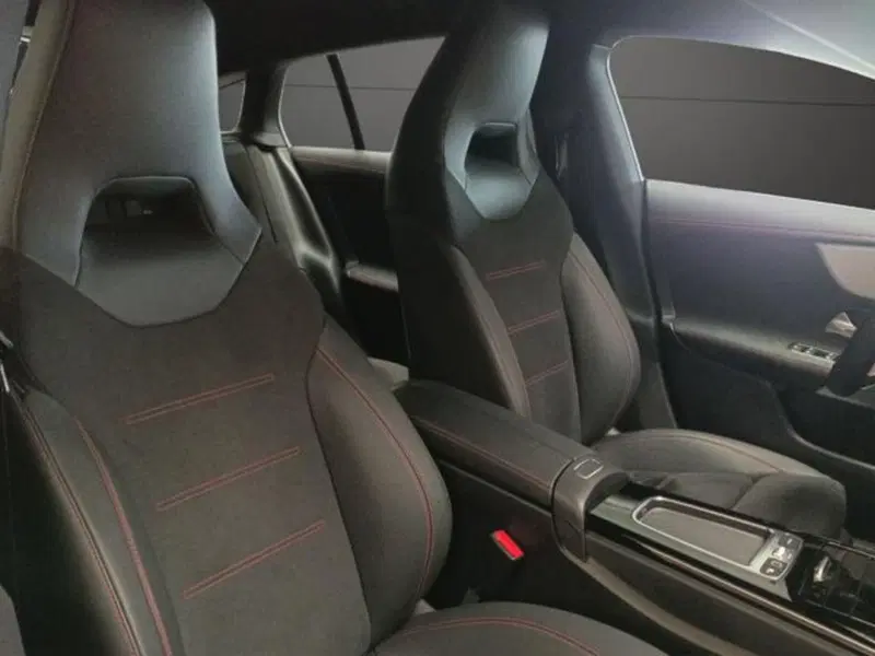 Mercedes-Benz CLA Shooting Brake usata a Milano (16)