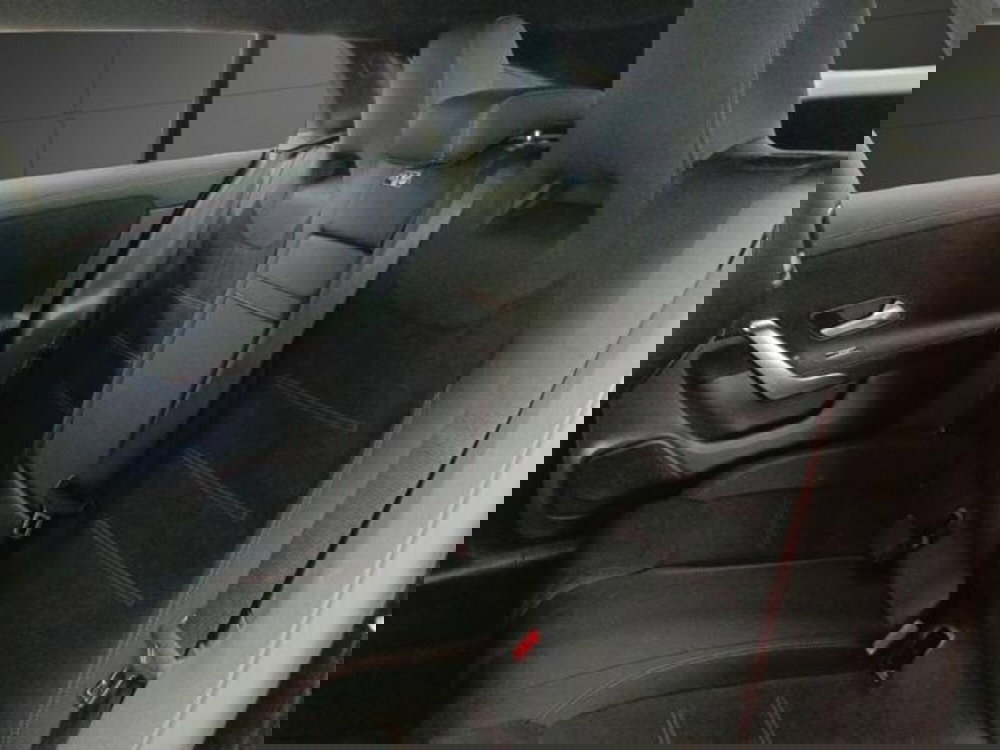 Mercedes-Benz CLA Shooting Brake usata a Milano (18)