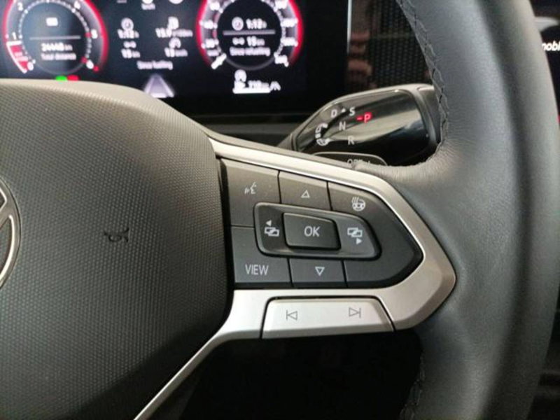 Volkswagen Tiguan usata a Milano (14)