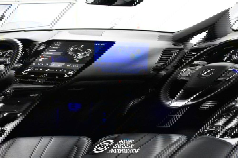 Lexus NX usata a Perugia (11)