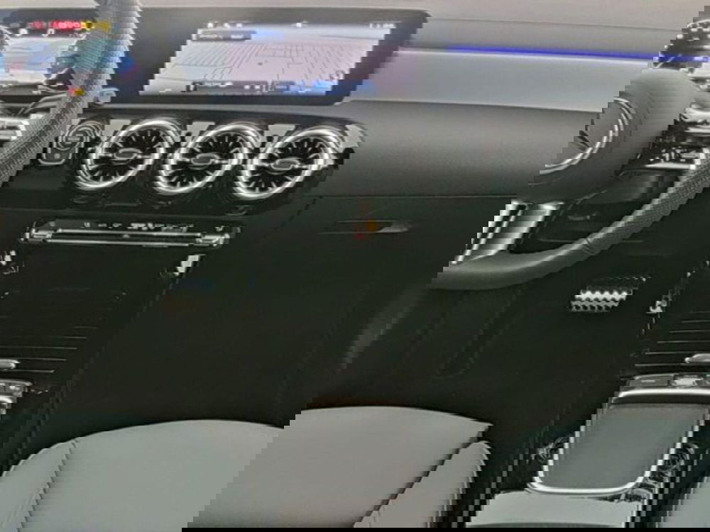 Mercedes-Benz CLA Shooting Brake usata a Novara (6)