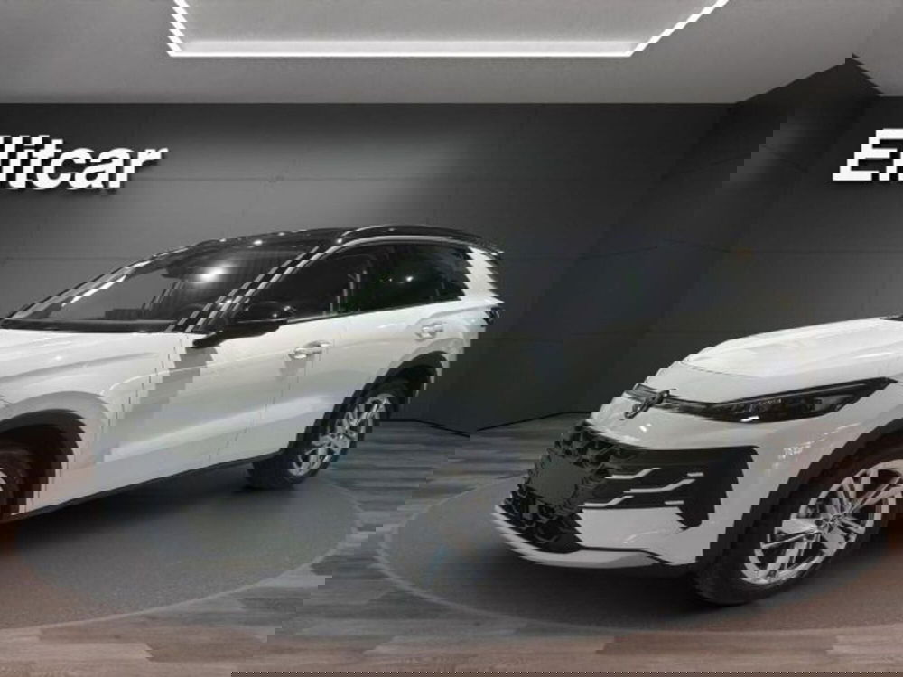 Volkswagen T-Roc nuova a Novara