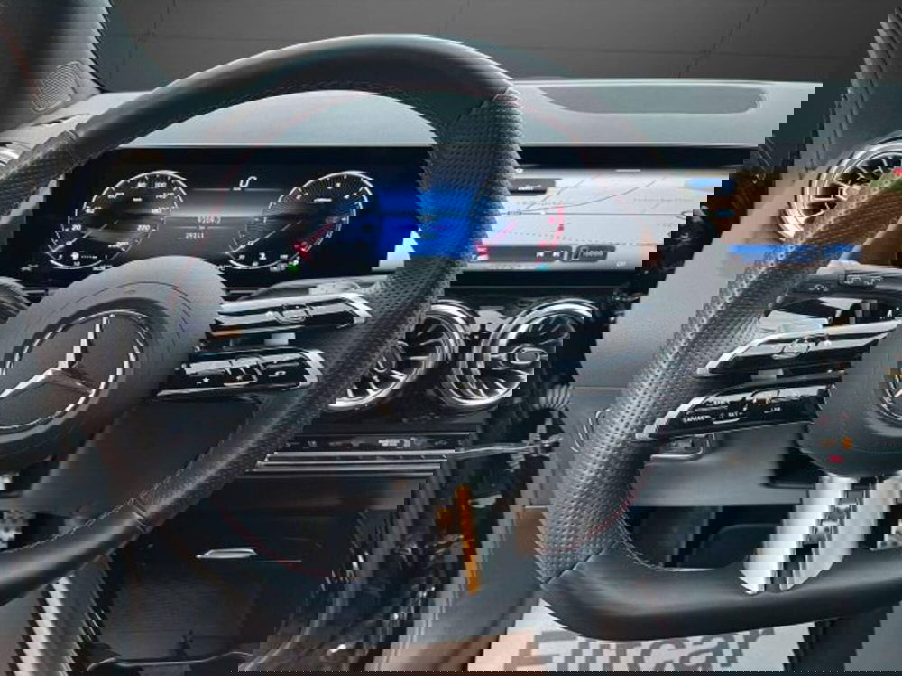 Mercedes-Benz GLA SUV usata a Novara (14)