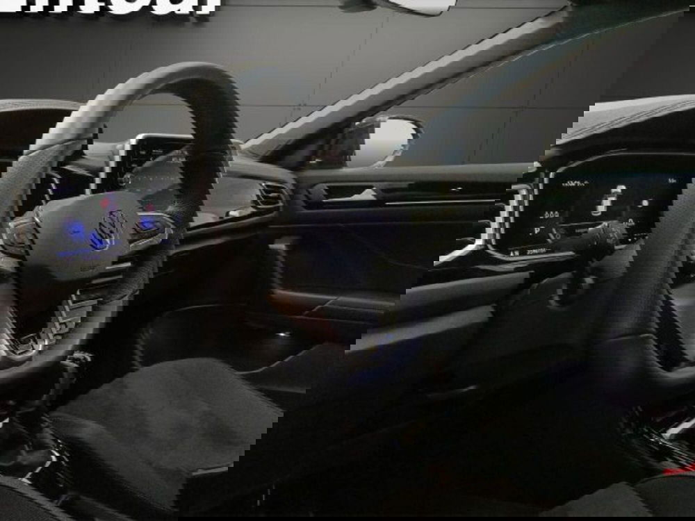 Volkswagen T-Roc usata a Novara (11)