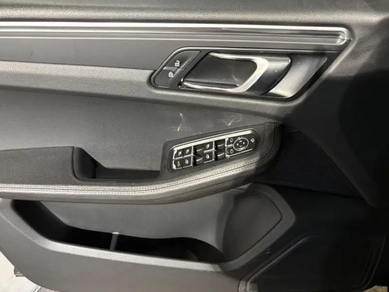 Porsche Macan usata a Bologna (10)